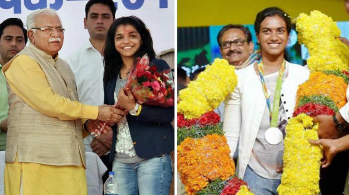 Haryana CM forgets PV Sindhus name at Olympic Medallists felicitation